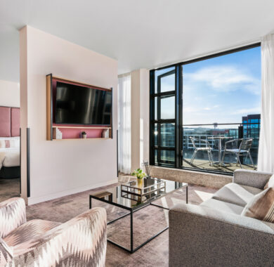 Junior Suite 602 Living Room